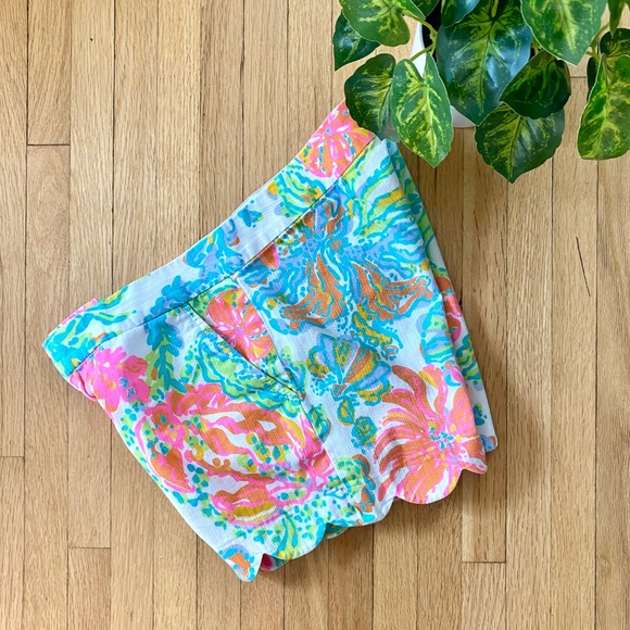 Lilly Pulitzer Buttercup Scallop Hem Resort White Casa Marina Shorts Size 00 - Picture 12 of 15